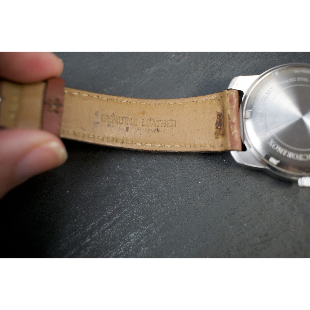 Victorinox Swiss Army 2013 Boy Scout National Jamboree Summit Watch 39mm Silver - Picture 6 of 7